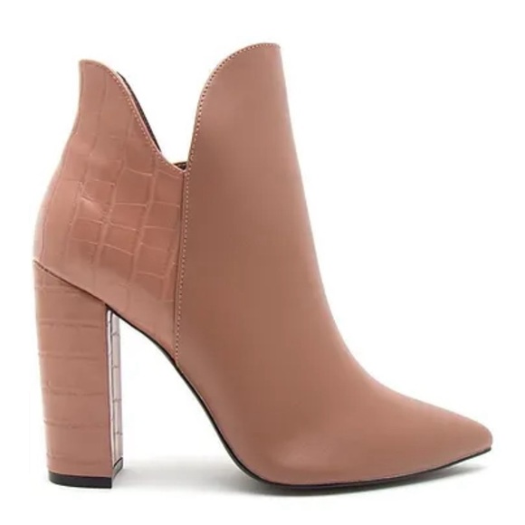 Qupid Shoes - QUPID Mocha Booties Block Heel, size 7